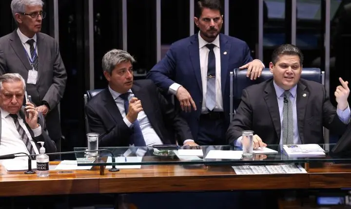 Davi Alcolumbre retira PEC da Segurança Pública da pauta de votações