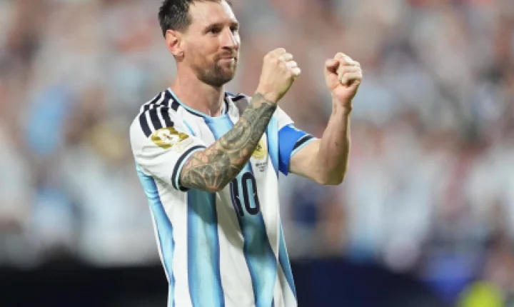 Alerta na Argentina? Messi fica fora de treino antes da semifinal da Copa