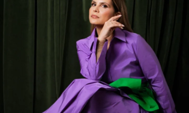 Aline Barros completa 50 anos e celebra trajetória na música gospel: “Gratidão”