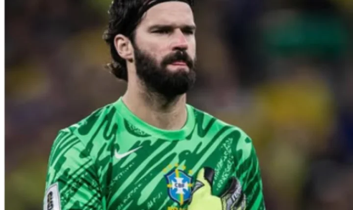 Alisson aponta virada como divisor de águas para o Brasil na Copa: “Fortalece o grupo”