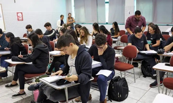 Estudantes podem solicitar bolsa permanência do Prouni de R$ 700
