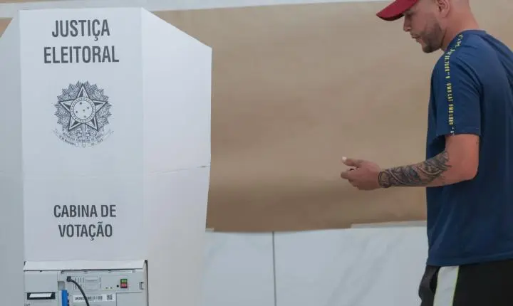 Uso da colinha para votar ajuda a evitar erros e anulação nas urnas