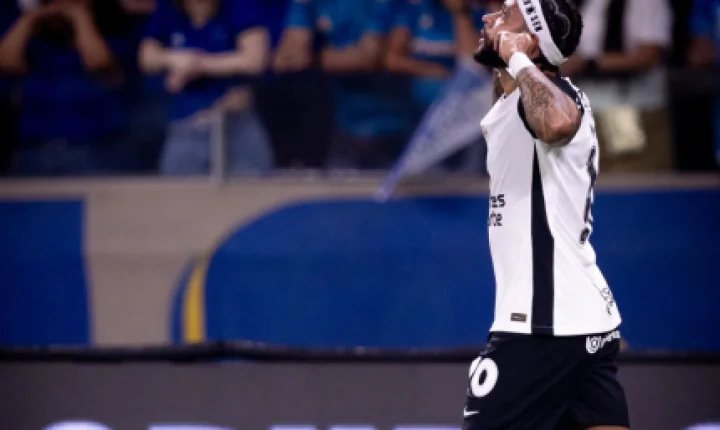 Após novela para renovação, Memphis já tem data para se reapresentar no Corinthians