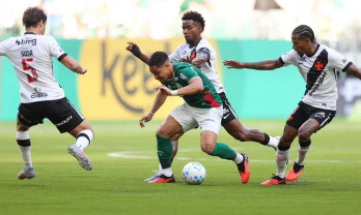 Após sofrer goleada contra o Palmeiras, Vasco vê chances de rebaixamento superar 66%