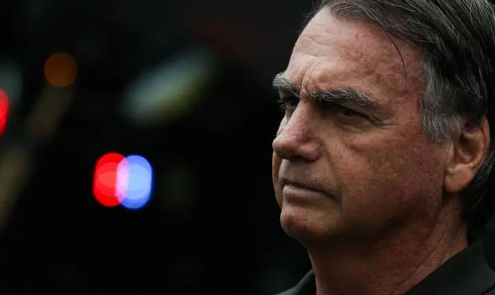 Defesa solicita autorização do STF para atendimento odontológico de Bolsonaro