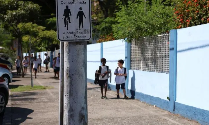 Estudo revela redução da pobreza e avanço das desigualdades no Brasil