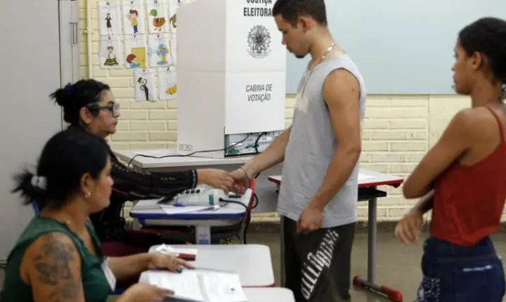 Eleições 2026: brasileiros voltam às urnas para segundo turno neste domingo