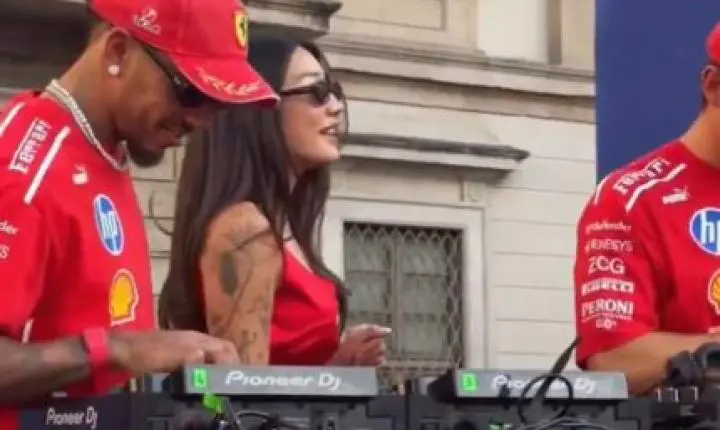 Calma, piloto! Lewis Hamilton se aventura como DJ em Milão e barulhão assusta público