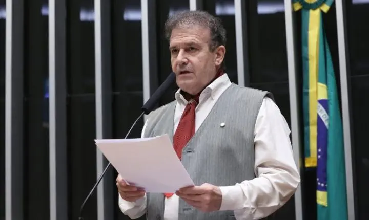 Câmara dos Deputados aprova criação do título Cidade Amiga do Idoso