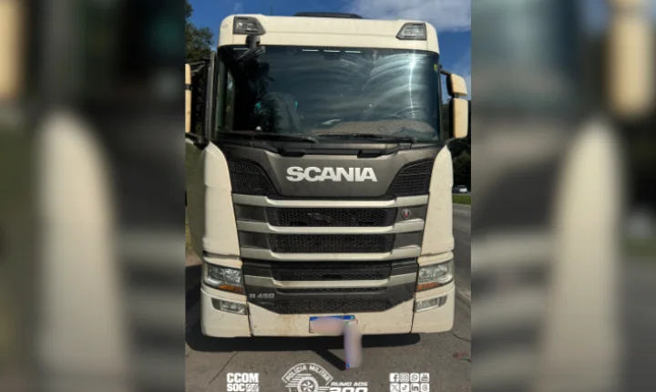 Caminhão roubado em Campinas é encontrado sem o baú em Itapevi