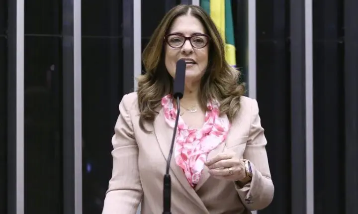 Comissão da Câmara aprova projeto que garante direitos sociais e previdenciários a mulheres da pesca artesanal