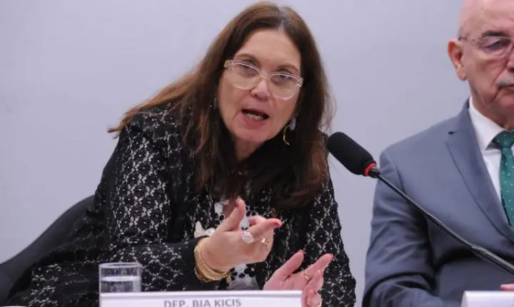 Comissão da Câmara aprova ações e campanha de conscientização sobre fibromialgia