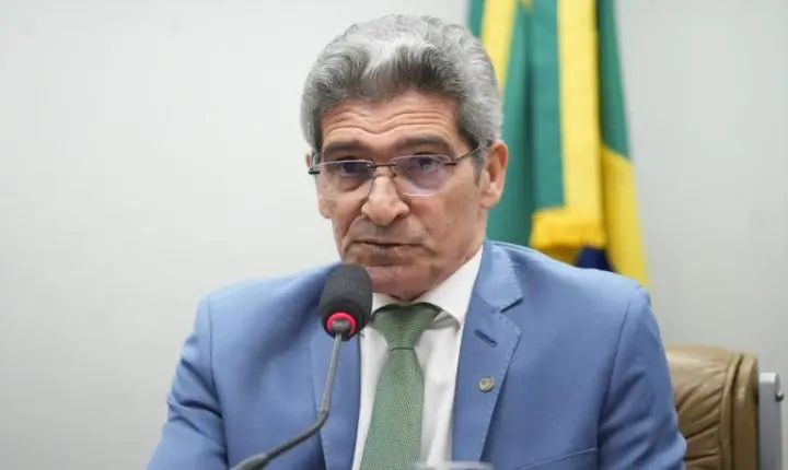 Câmara aprova acúmulo de seguro-defeso com trabalho temporário de até um salário mínimo