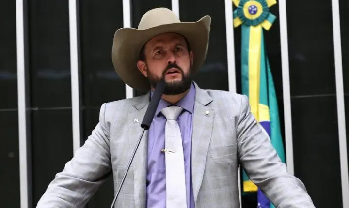 Comissão aprova auxílio diesel para compensar custos de manutenção