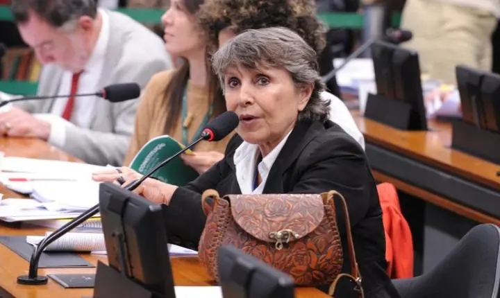 Câmara dos Deputados aprova serviço de acolhimento para mulheres vítimas de violência