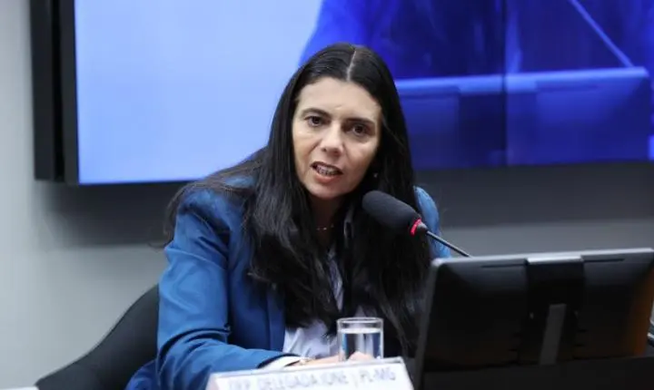 Comissão da Câmara aprova projeto que obriga órgãos públicos a divulgar canais de denúncia contra a violência feminina