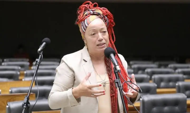 Comissão da Câmara aprova punição a organizadores de eventos esportivos por omissão contra a discriminação