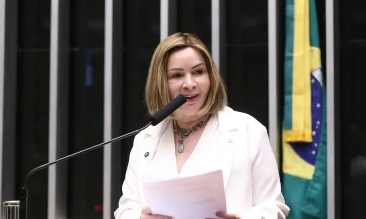Comissão aprova regras para proteger estudos de vítimas de violência nas escolas