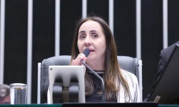 Câmara aprova novas regras para concessão de patentes de inteligência artificial no Brasil