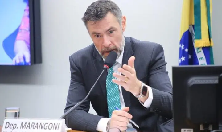 Câmara dos deputados aprova projeto que avança a regulamentação de operador logístico
