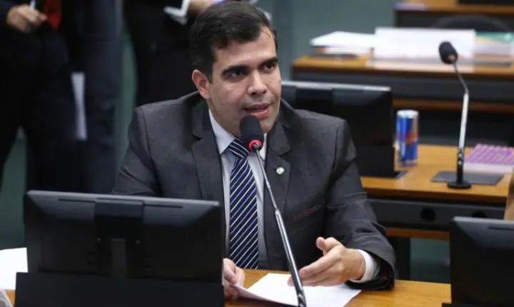 Câmara aprova regulamentação para acúmulo de funções de motorista e cobrador