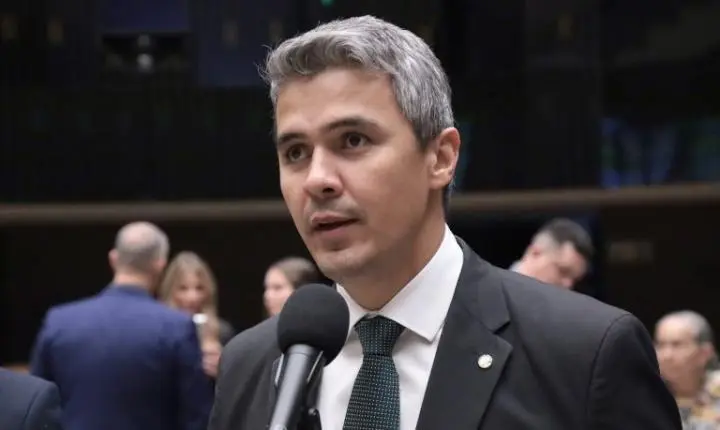 Comissão de Educação aprova tempo adicional de 50% em avaliações para estudantes com TDAH e dislexia