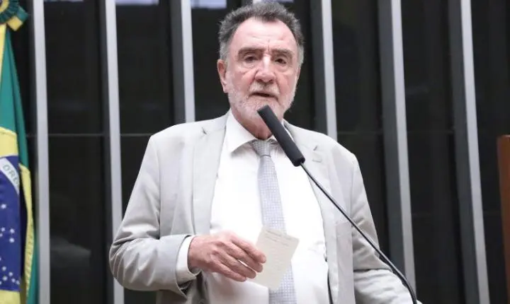 Câmara aprova projeto que incentiva a convivência intergeracional entre órfãos e idosos em asilos