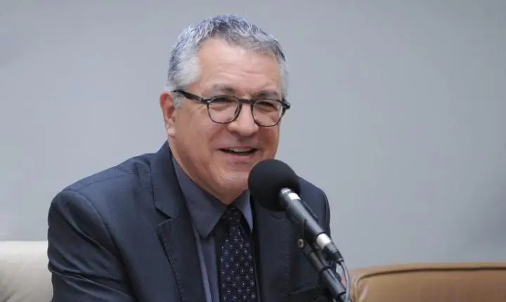 Comissão de saúde da Câmara ouvirá Alexandre Padilha sobre prioridades do Ministério da Saúde