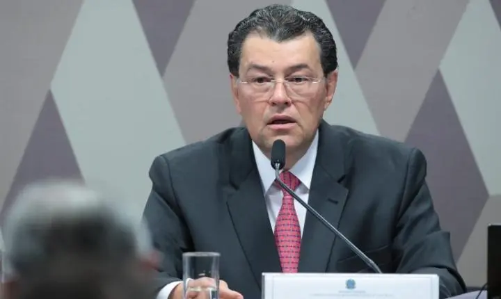 Comissão vota medida provisória do setor elétrico nesta quinta-feira