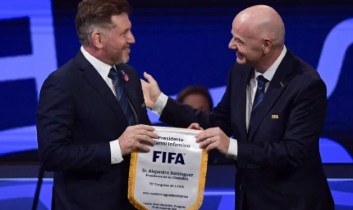 Conmebol evita tomar partido em racha da Fifa e não rejeita plano comercial; entenda