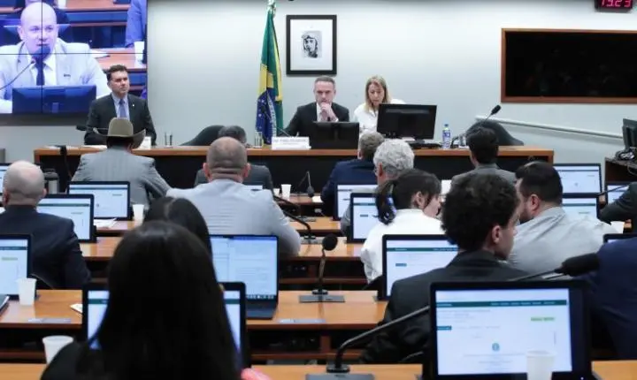 Conselho de Ética da Câmara analisa parecer por suspensão do deputado Marcos Pollon