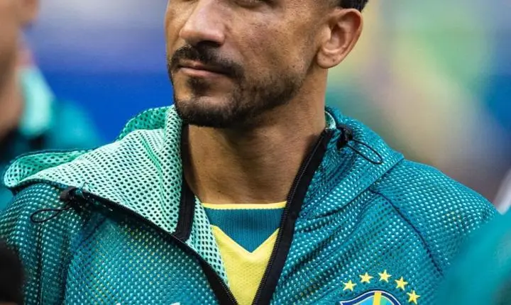 Danilo, do Flamengo, passa por cirurgia após fraturas na mandíbula e tranquiliza torcida