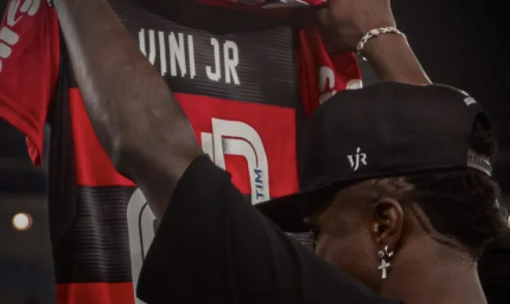 Vini Jr. expressa desejo de retornar ao Flamengo antes de encerrar a carreira