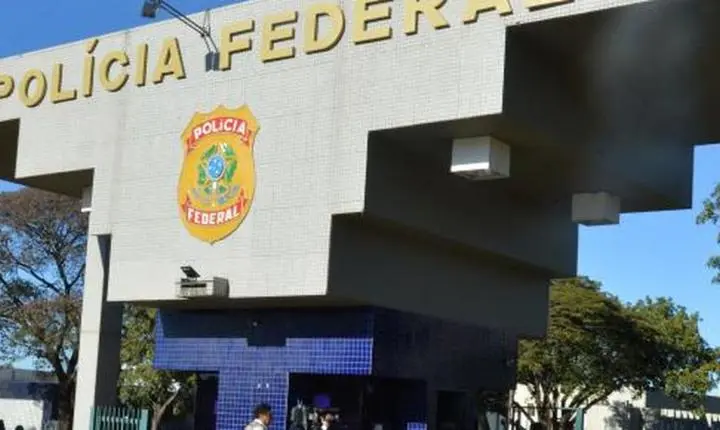 Delegados criticam afastamento do chefe da PF por decisão de ministro do STF