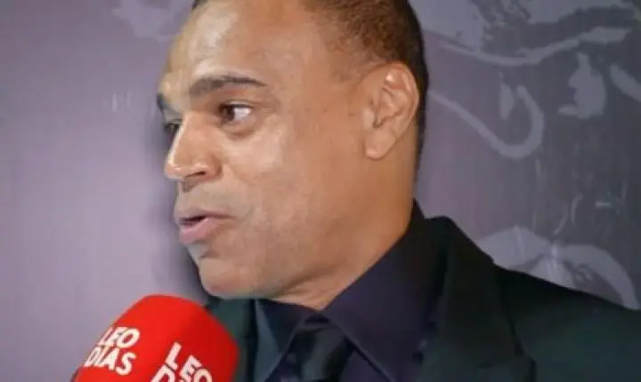 Denilson revela lote preferido no leilão de Neymar e brinca sobre lance: “R$ 700”