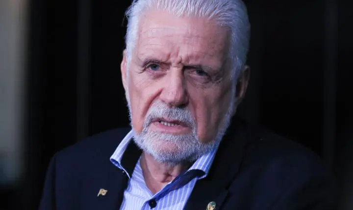 Depoimento de Jaques Wagner à Polícia Federal é adiado pela defesa do senador