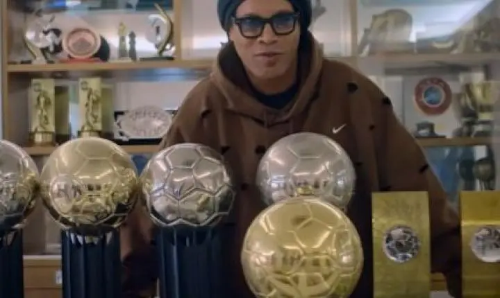 Documentário sobre Ronaldinho Gaúcho revela trailer; veja data de estreia