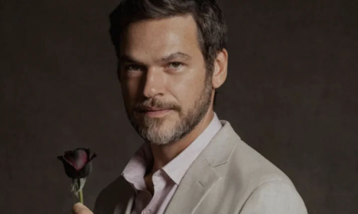 Emílio Dantas integra elenco de “A Viagem”; veja seu papel