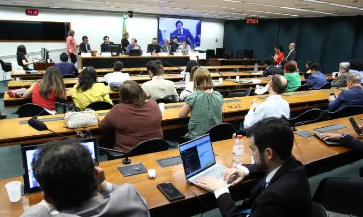 Especialistas pedem banimento total do mercúrio para combater crise ambiental e sanitária na Amazônia