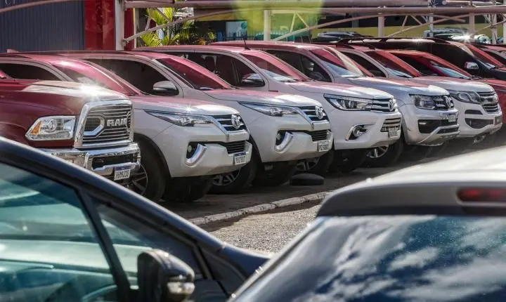 Fenabrave registra forte alta nos emplacamentos de veículos no primeiro semestre