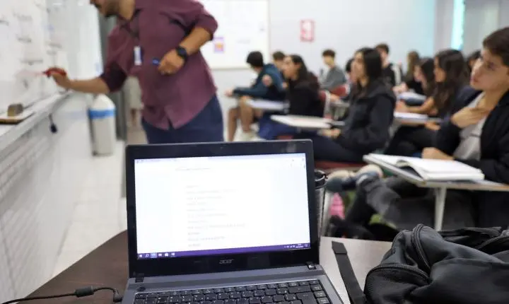 Inscrições do Fies 2026: pré-selecionados devem atualizar dados até segunda-feira