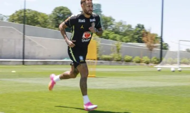Finalmente: Neymar volta a treinar com jogadores da Seleção. Veja!