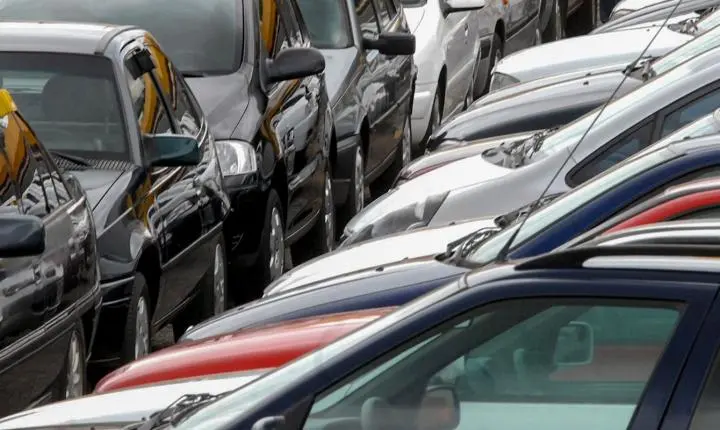 Financiamento de veículos no Brasil cresce 11,8% em abril, aponta Trillia