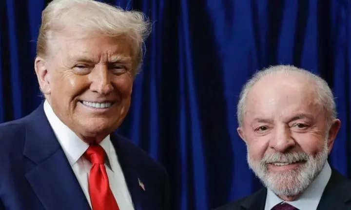 Foto Histórica: Lula e Trump Juntos Abrem Caminho para Negociações Cruciais e Fim da Taxação Exagerada