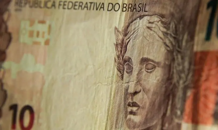 Governo de São Paulo impõe multa recorde de R$ 1 bilhão à Fast Shop