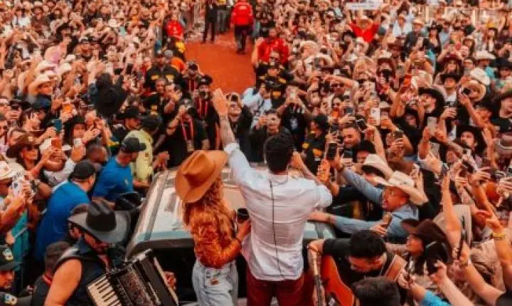 Gusttavo Lima celebra show histórico em Barretos e diz ter reunido mais de 100 mil pessoas