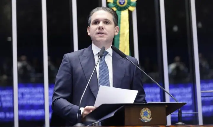 Hugo Motta defende diálogo e respeito entre os Poderes