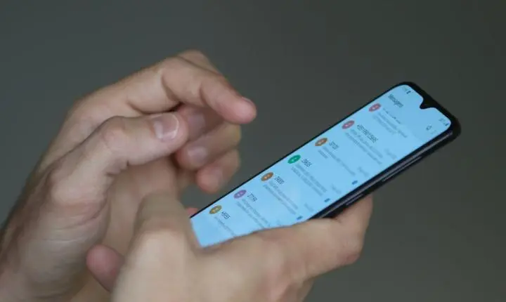 Anatel alerta STF que liberação da internet móvel pode causar colapso na eleição