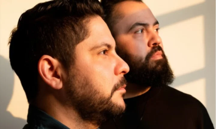 Jorge, da dupla Jorge e Mateus, é flagrado cantando em casa e esposa revela saudade dos palcos durante pausa na carreira