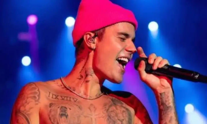 Justin Bieber será a atração do intervalo na final da Copa do Mundo de 2026